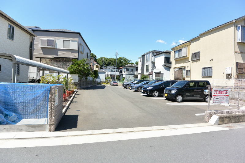サニーフラットⅡ 駐車場