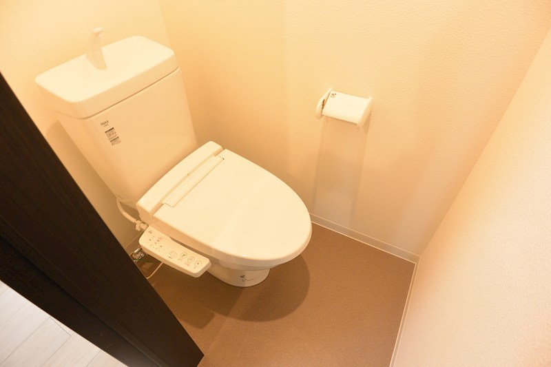 フェアリーコテージ枚方なぎさ トイレ