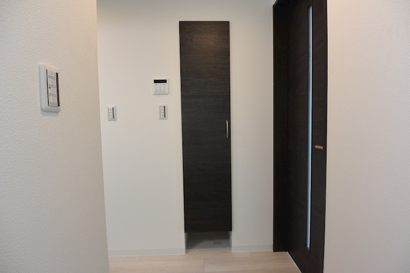 フェアリーコテージ枚方なぎさ 玄関