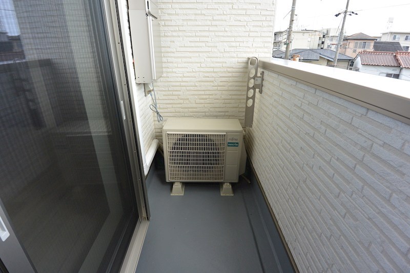 フェアリーコテージ枚方なぎさ ベランダ