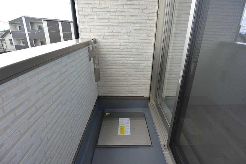 フェアリーコテージ枚方なぎさ ベランダ