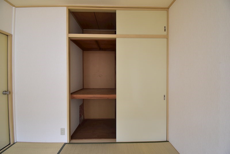 石橋ハイツA 収納