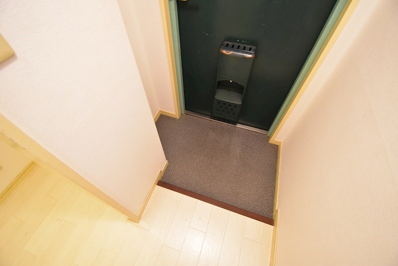 田井町マンション 玄関