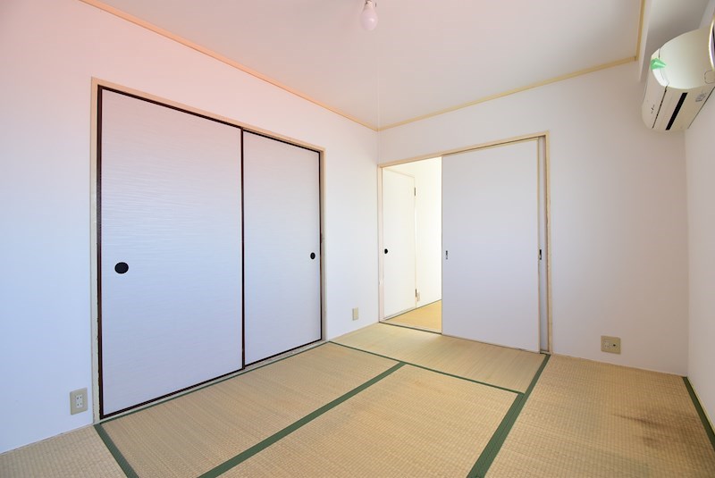 田井町マンション ベッドルーム