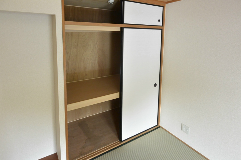 レオン友田 収納