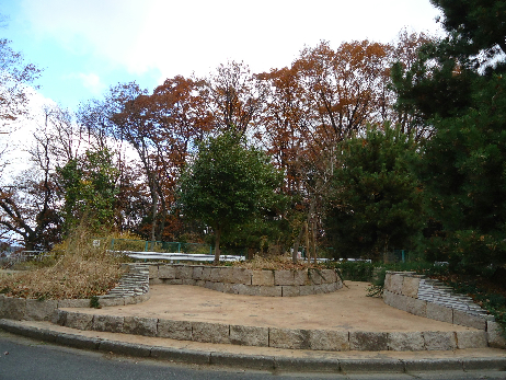 レオン友田 公園
