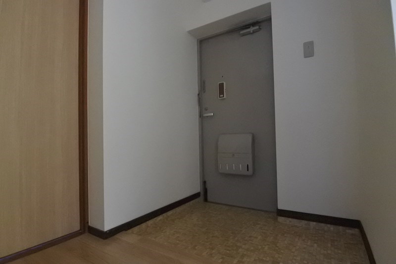 ハイツリバーサイド 玄関