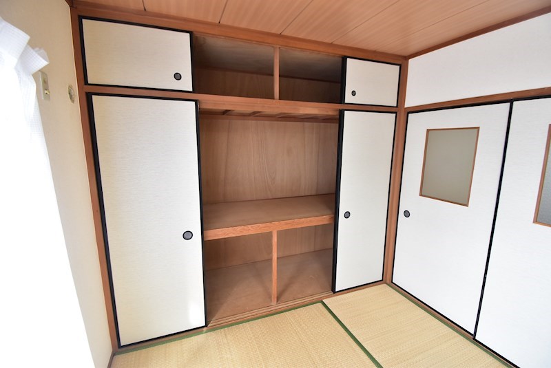 エレガンスシティー 収納