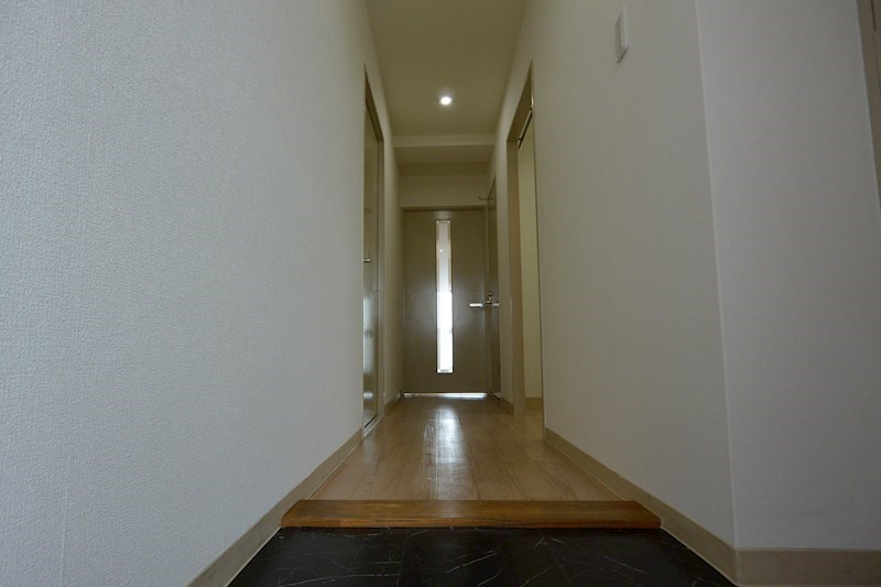 枚方壱番館 玄関