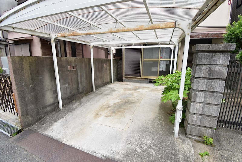 香里南之町戸建て 駐車場