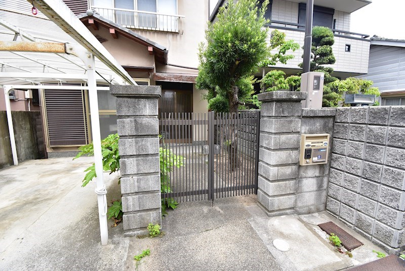 香里南之町戸建て エントランス