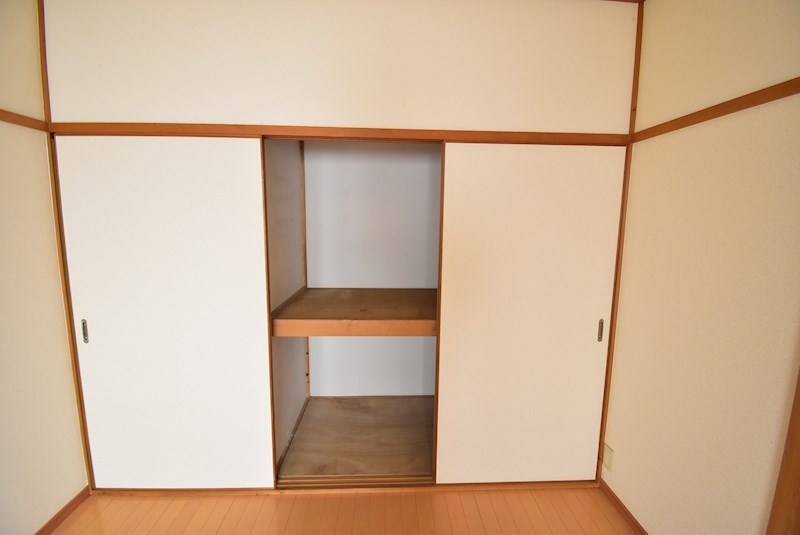 香里南之町戸建て 収納