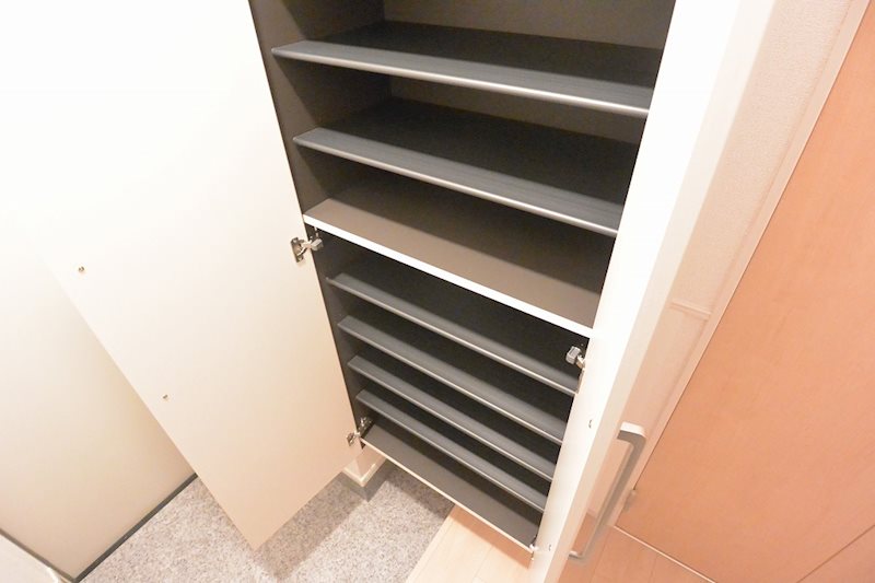 モア　コンフォート 収納