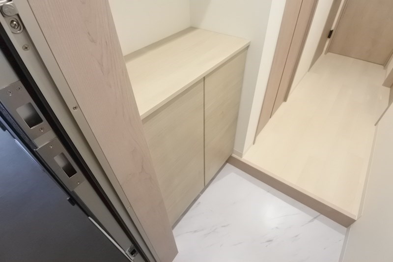 グランシャリオ招提 玄関