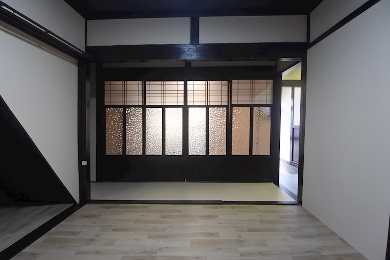 八幡三反長2戸1貸家 リビング