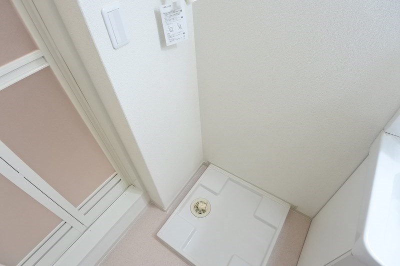 エクレール・牧野 その他