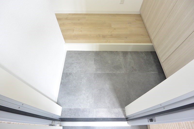 クレドールK 玄関