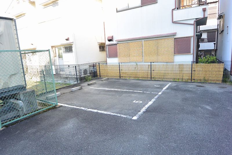 アルページュ21 駐車場