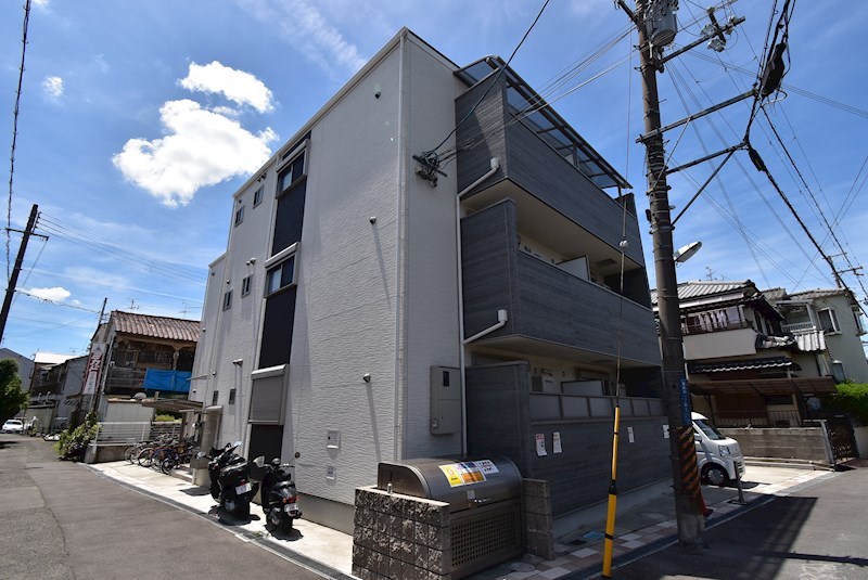 クリエオーレ萱島東 外観