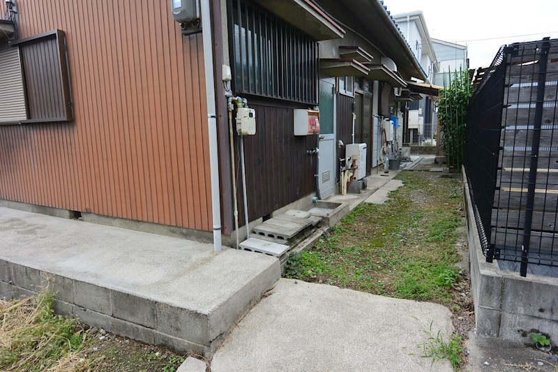 SITE幾野 エントランス