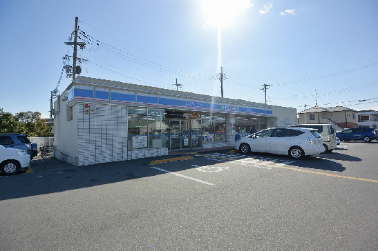 西船橋2丁目貸家 コンビニ
