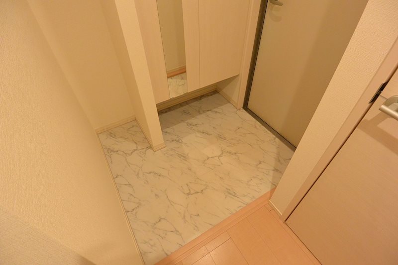 MAISON DE FLEUR楠葉ローズ 玄関