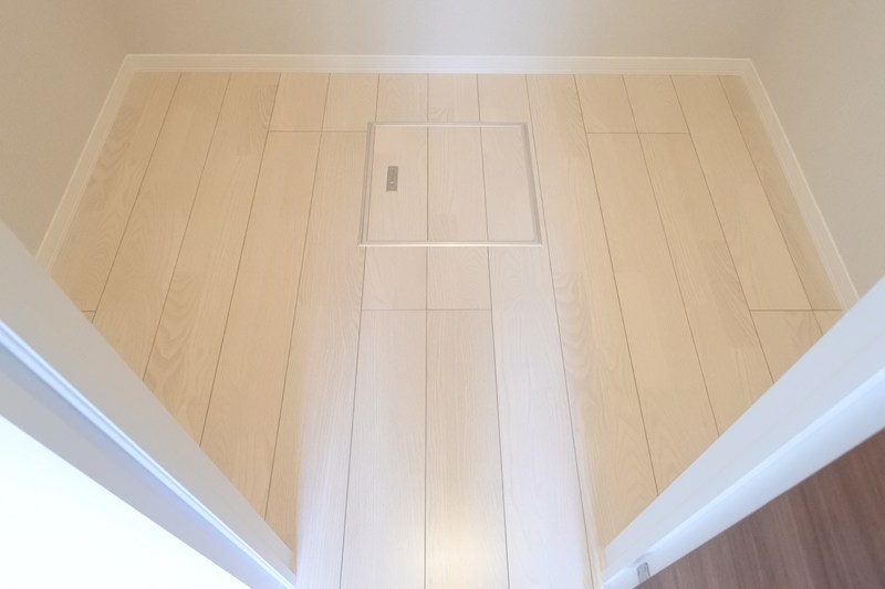 シャーメゾン　グランシャリオ 収納