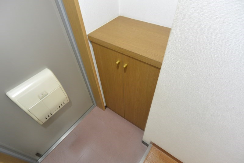 産晃マートビル  玄関