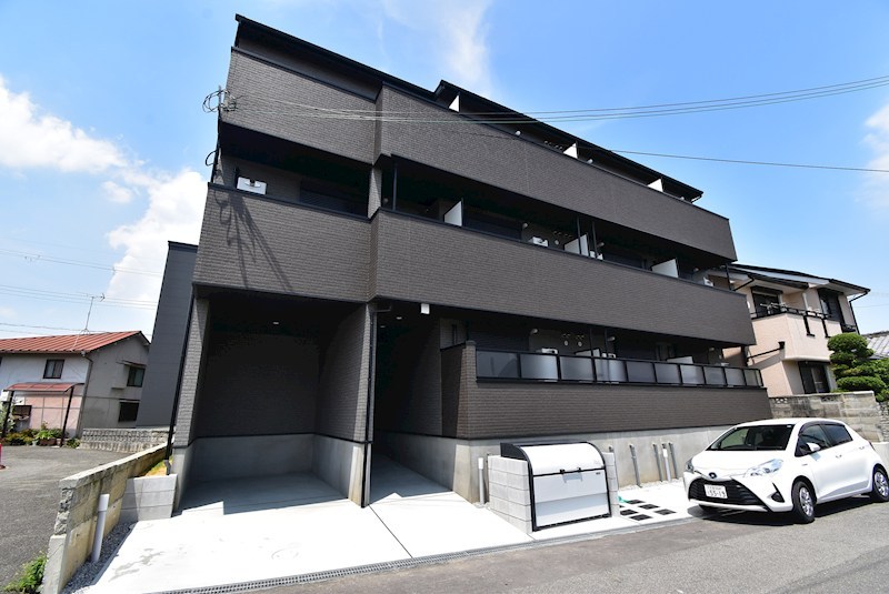 セレニティ下木田B棟 外観