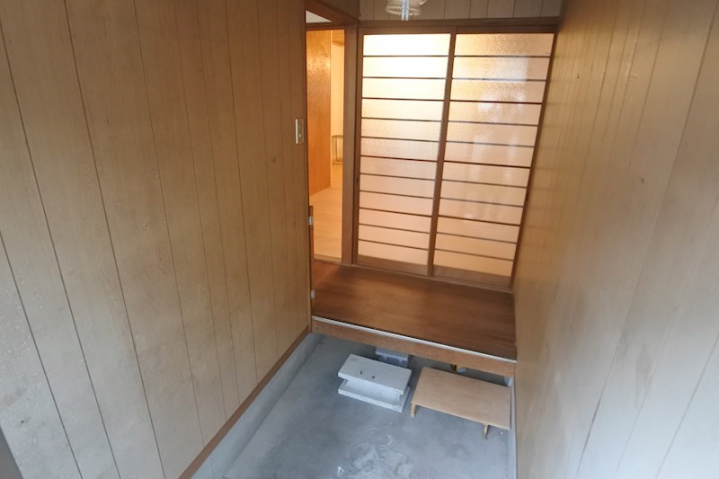 枚方市黄金野1丁目貸家（2-32） 玄関