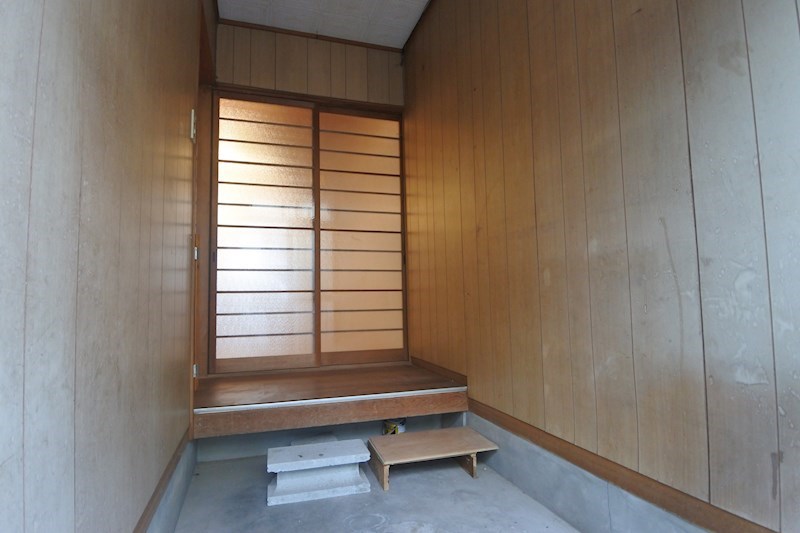 枚方市黄金野1丁目貸家（2-32） 玄関