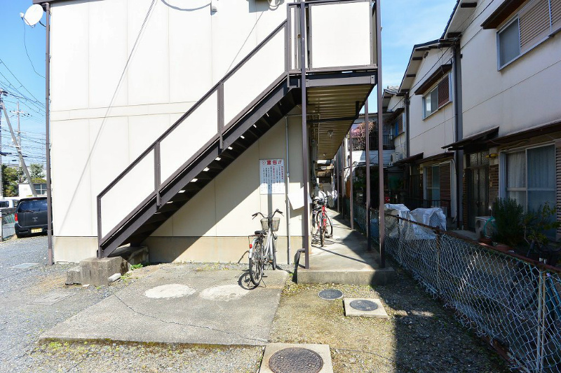 岡田ハイツ エントランス