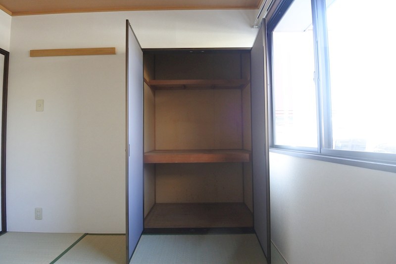 セジュール男山 収納