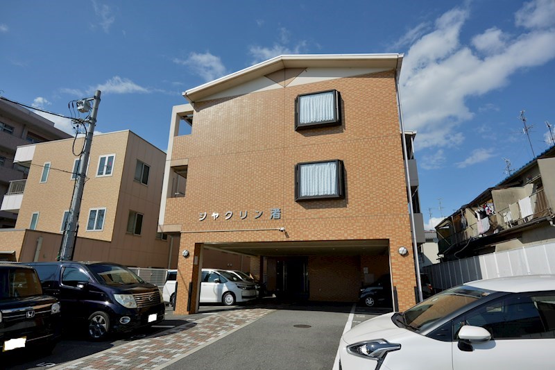 ジャクリン渚 外観