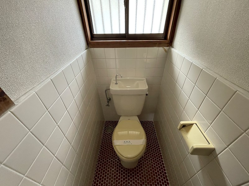 北中振1丁目貸家 トイレ