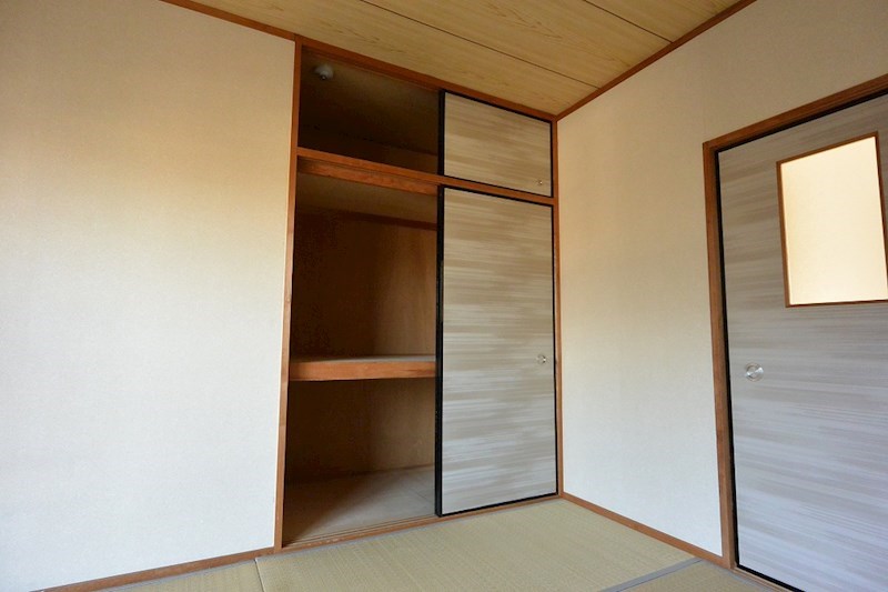 私部金森マンション 収納