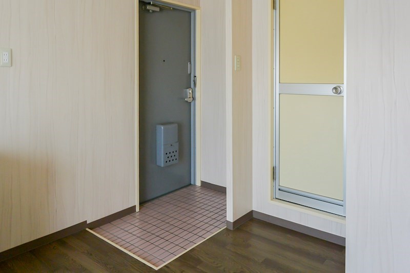私部金森マンション 玄関