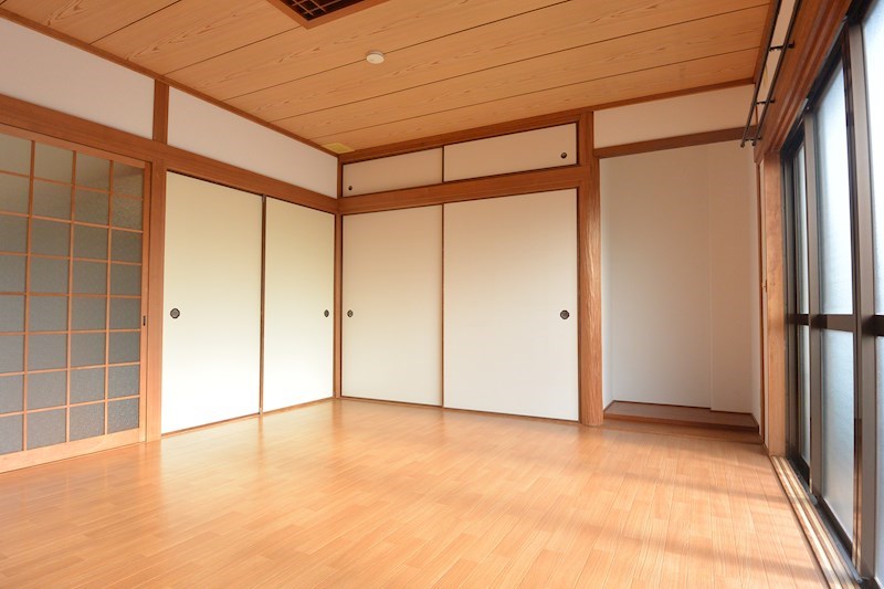 富田マンション ベッドルーム