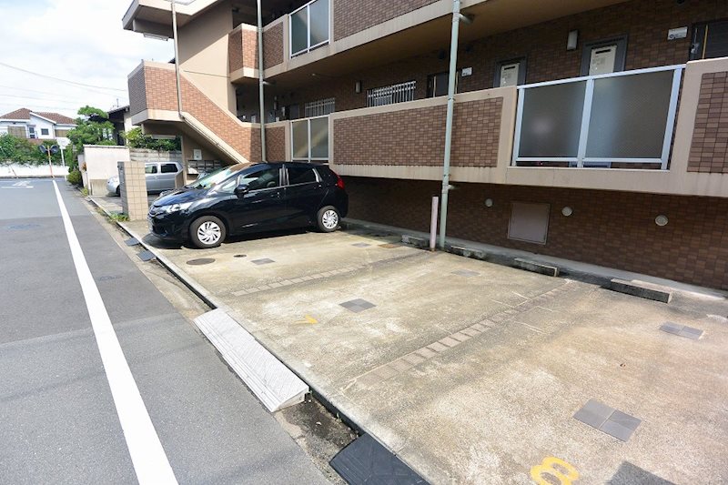 エルベくずは並木 駐車場