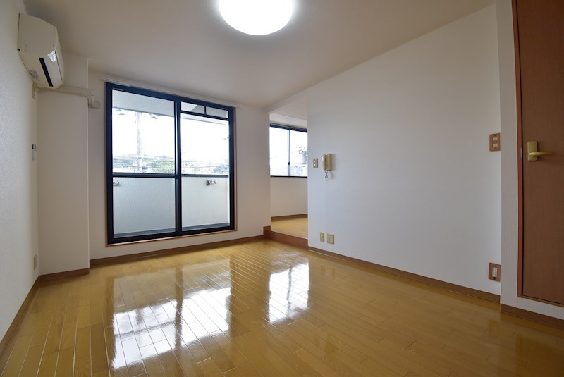 アーカンシェル東寝屋川 リビング