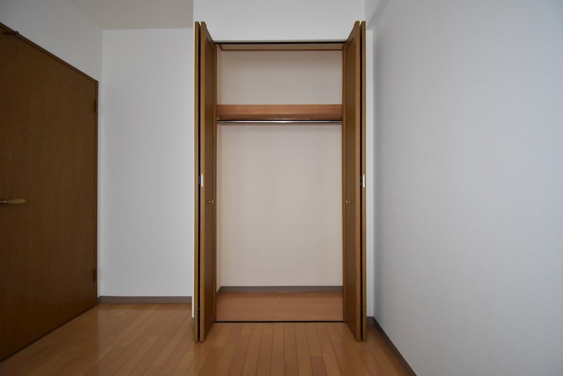 リーベスト寝屋川 収納
