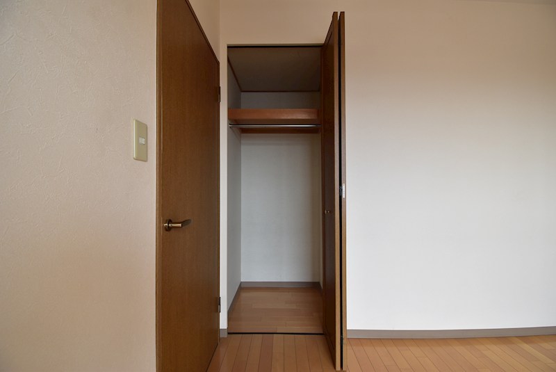リーベスト寝屋川 収納