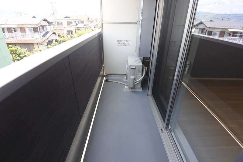 ハイドレンジア　くずは ベランダ