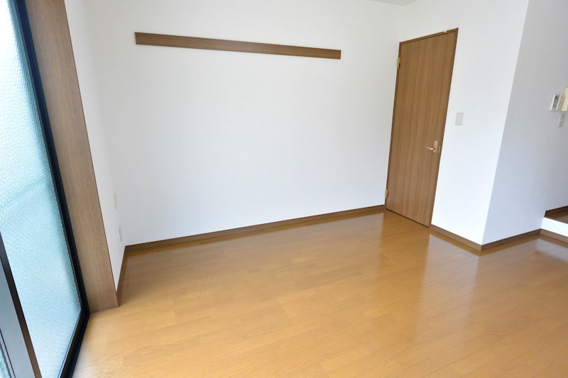 アンプルールフラーリッシュ リビング