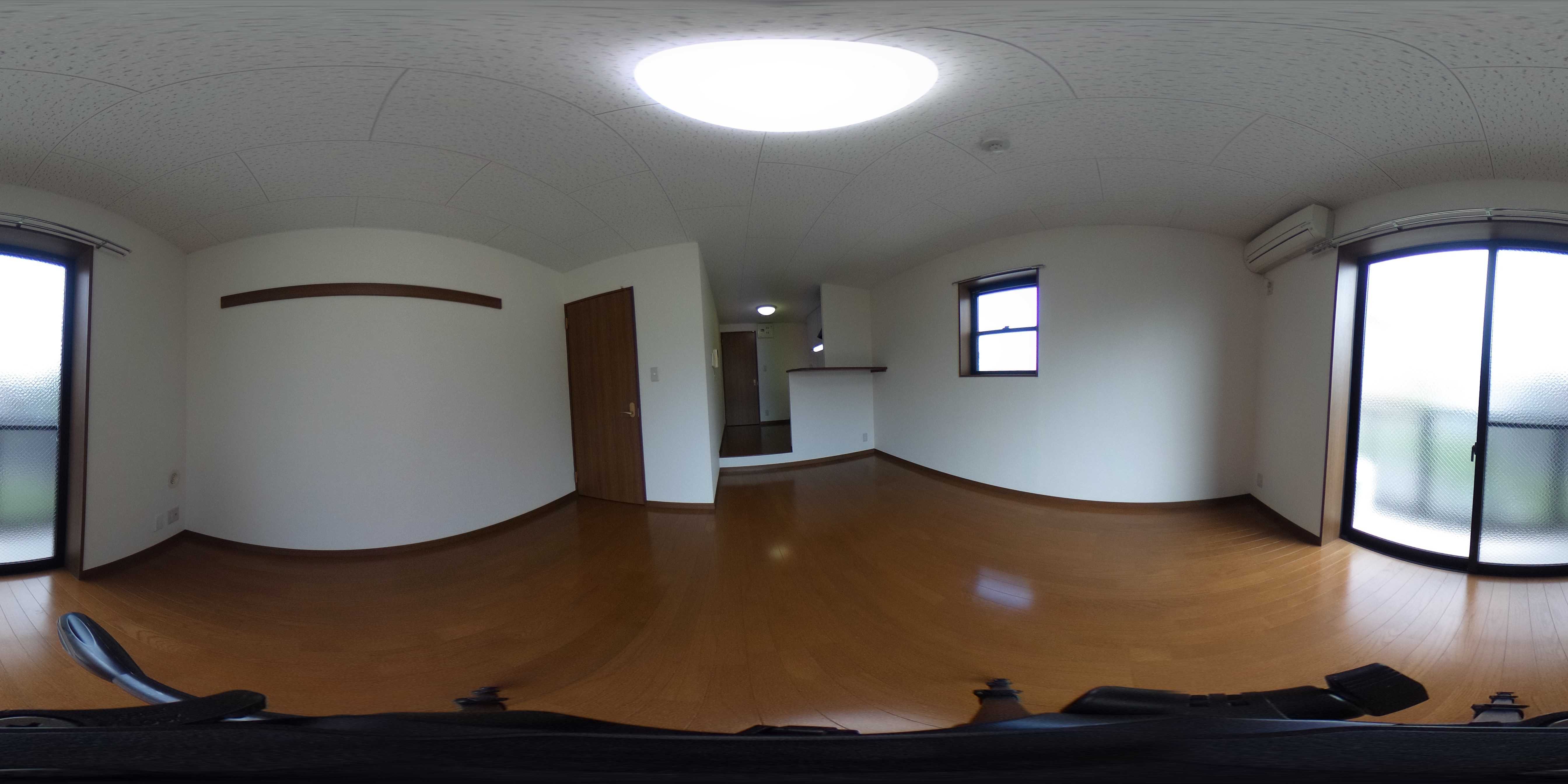 アンプルールフラーリッシュ リビング