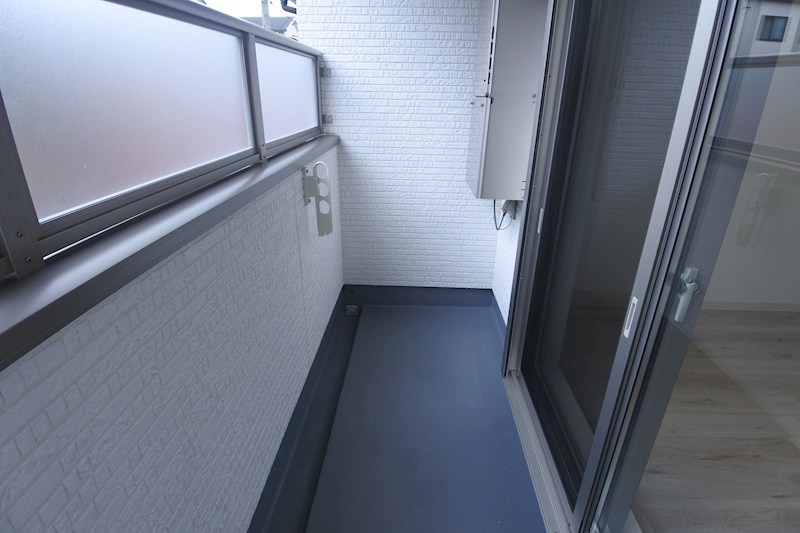クリエオーレ牧野本町 ベランダ