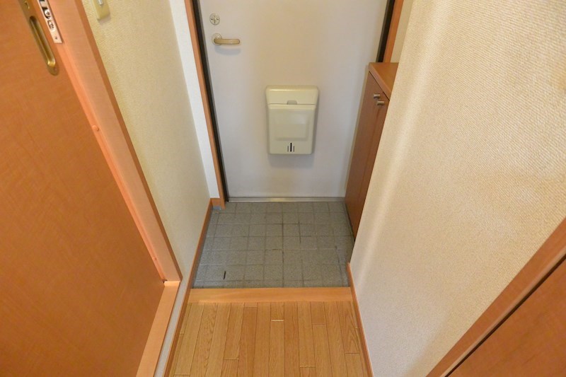 クノスペン 玄関