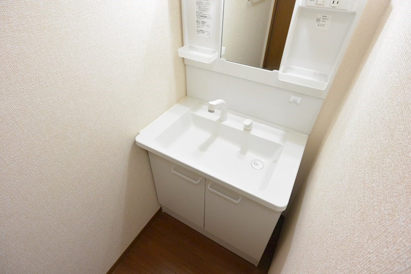 セジュール嘉平E棟 洗面所