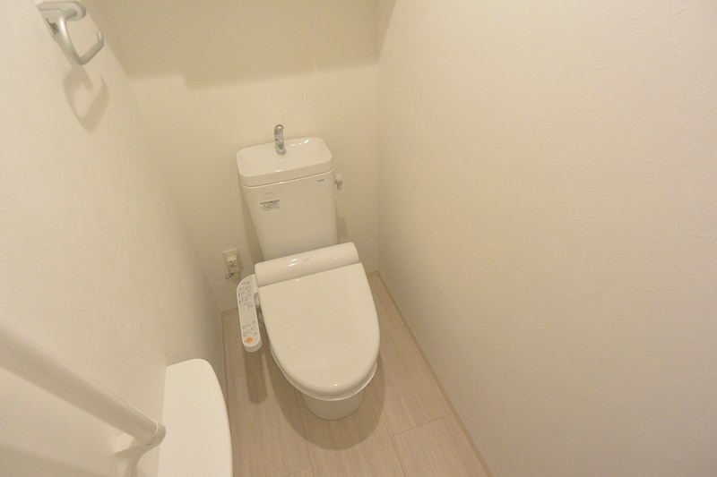 レジデンス櫂　枚方駅前 トイレ