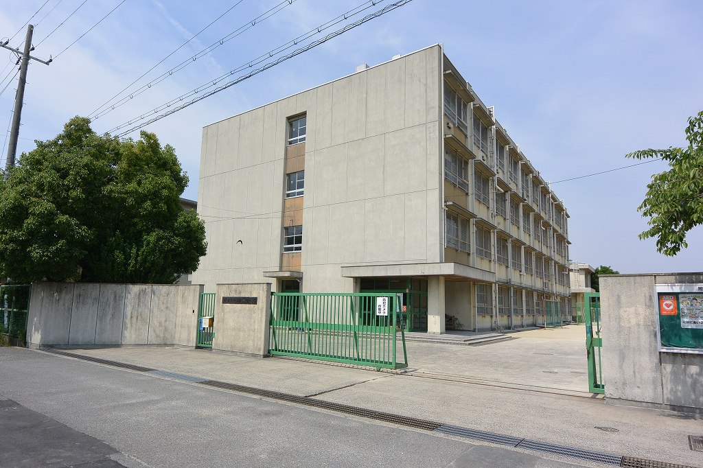 エフパティオⅢ 中学校